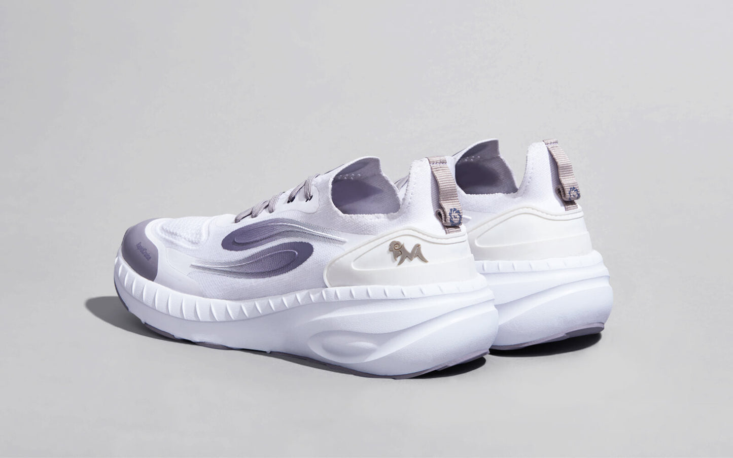 Begin Walk - Cruise : White-Grey